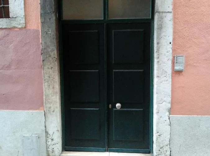 Center Martim Moniz Διαμέρισμα *